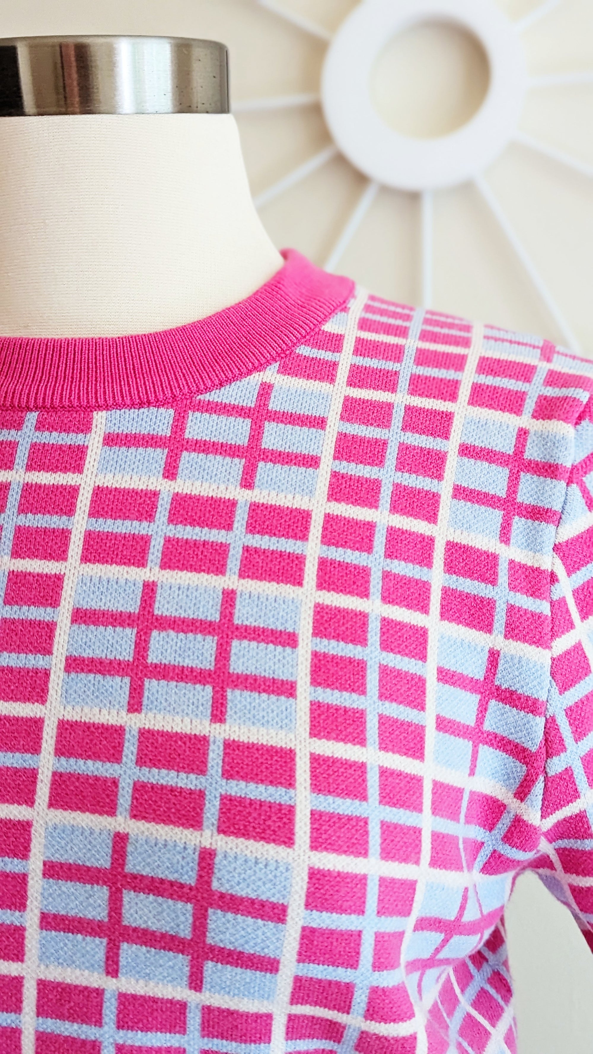 Mod Style Short Sleeve Sweater